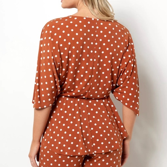 Girl with Curves vneck polka dot knit top - Picture 3 of 7